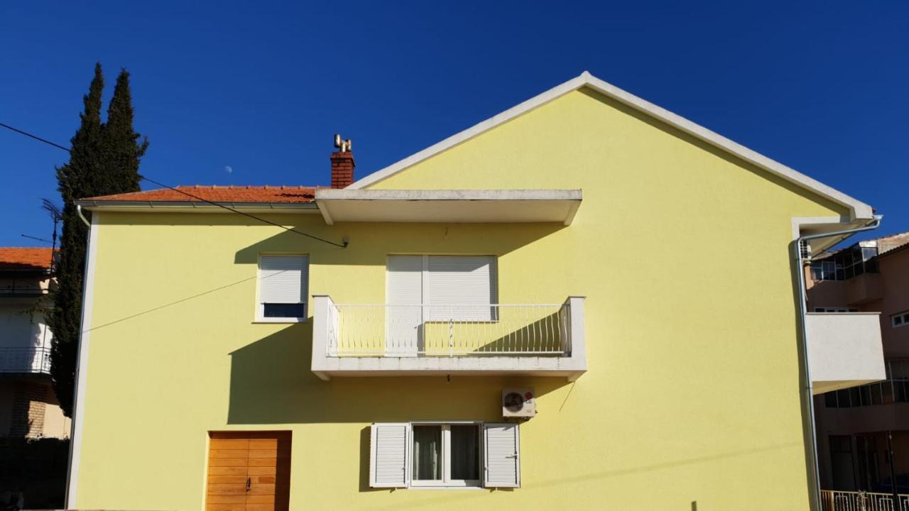 Apartmani Milutin Brodarica  Exterior photo